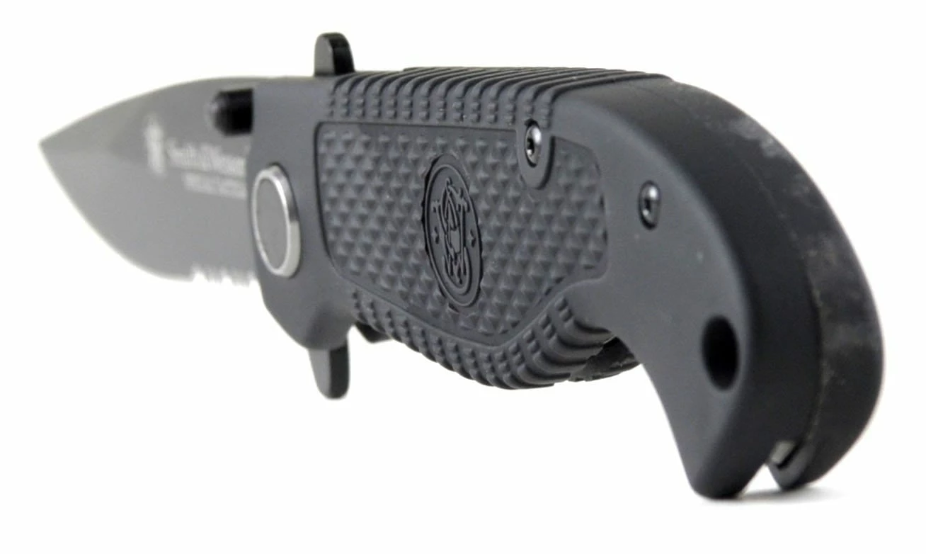 Smith & Wesson Special Tactical Drop Point Pocket Knife - Image 10